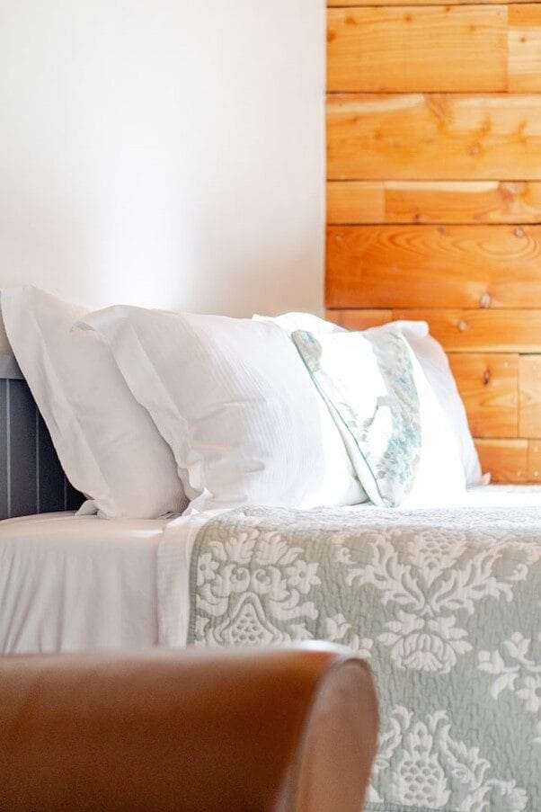 Hut bedding detail
